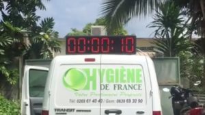 Le chrono sur la voiture de tête, une des nouveautés de cette 3e édition