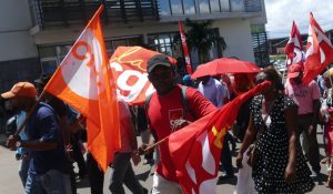 Intersyndicale drapeaux