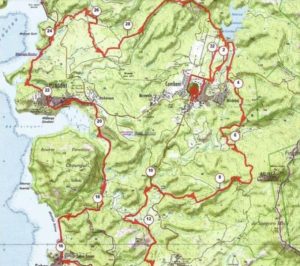 Le trail des makis 34km entre Combani et Sohoa, sur des chemins nettoyés et mis en valeur par les équipes du BSMA