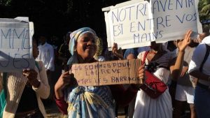 "Nous sommes pour la grève, contre les barrages"