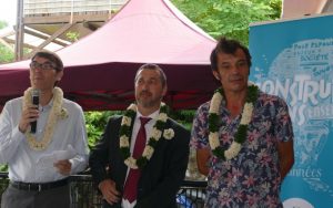 François Lodieu et Philippe Duret entourent Guy Fitzer pour cette inauguration du premier CAMSP de l'île