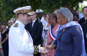 Frédéric Veau et Roukia Lahadji lors de la cérémonie de prise de fonction ce lundi