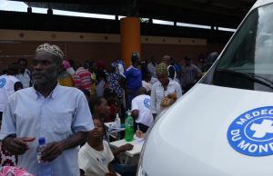 Médecins du monde sur la place de la République à Mamoudzou