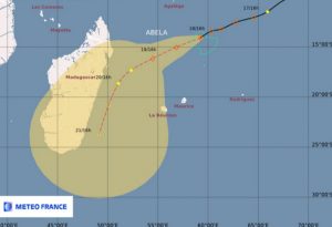 Prévision de trajectoire pour Abela établie hier lundi soir par Météo France