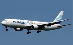 Le Boeing 767 d’Euro Atlantic, affrété par Air Austral, qui a effectué lundi soir au départ de Roissy un vol Paris - Réunion pour le compte de la compagnie réunionnaise