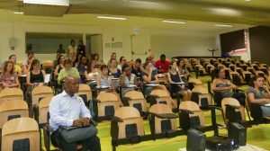 Un public de professionnels à l'écoute