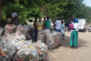 264 sacs de canettes ramassés à Mamoudzou
