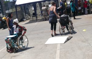 Un parcours du combattant pour fauteuils roulants