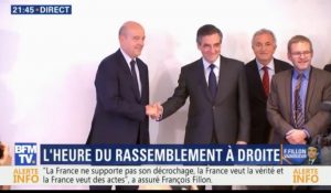 La poignée de main entre les deux finalistes