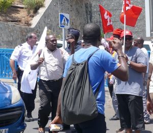 Bref accrochage avec la police