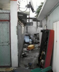 L'état d'insalubrité de l'immeuble en juin dernier (Photo: JIR)