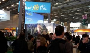 Beaucoup de monde autour de stand de Mayotte depuis l'ouverture du salon