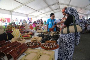 L'artisanat de Tananarive, représenté par une association locale.