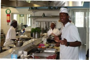 Des apprentis cuisiniers... "à l'école des Outre-mer"