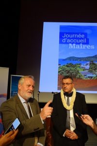 Le préfet Jean-François Colombet et le directeur de l'AFD Yves Rajat