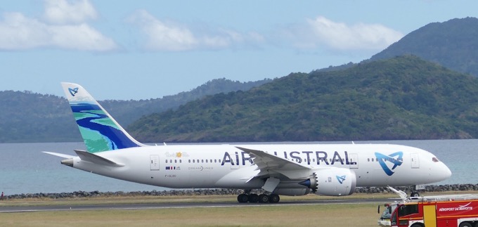 Mayotte, Air Austral