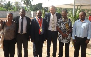 Le préfet Morsy entouré des maires et des représentants des communes du centre, Tsingoni, Oungani et Chiconi