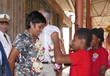 Mayotte, collier de fleurs, jasmin