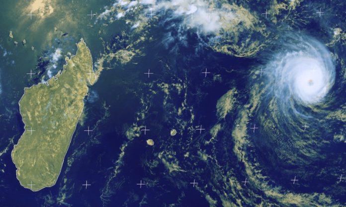 Cyclone, Freddy, La Réunion, Mayotte, Air Austral