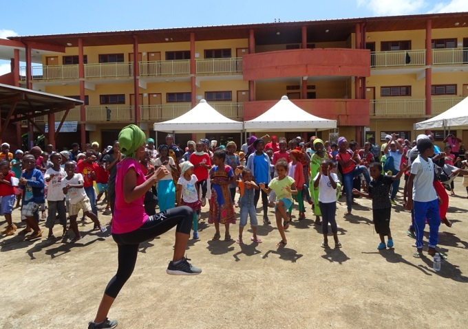 Mayotte, Sada, écoles, lecture, danse, chorale