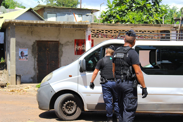 Mayotte, violence, lycée de Kahani, caillassage,