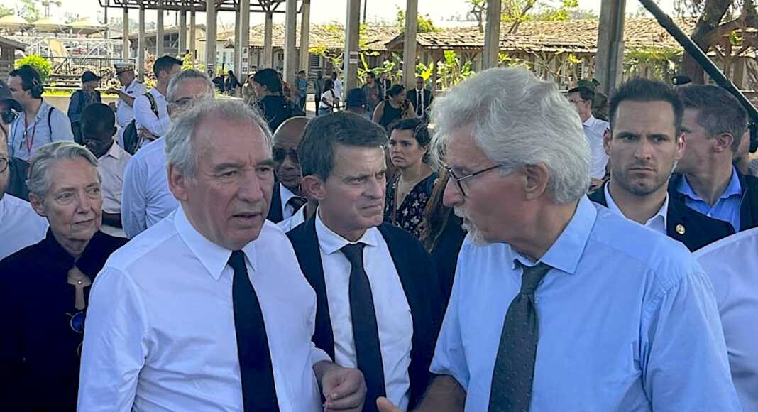 Bayrou, Mayotte, Chido, collège Kawéni,