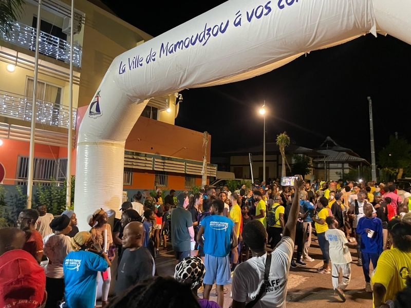 Mamoudzou by night, course, marche, trail