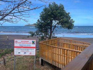 Sakouli, poste de secours, maitre-nageur-sauveteur, Mayotte