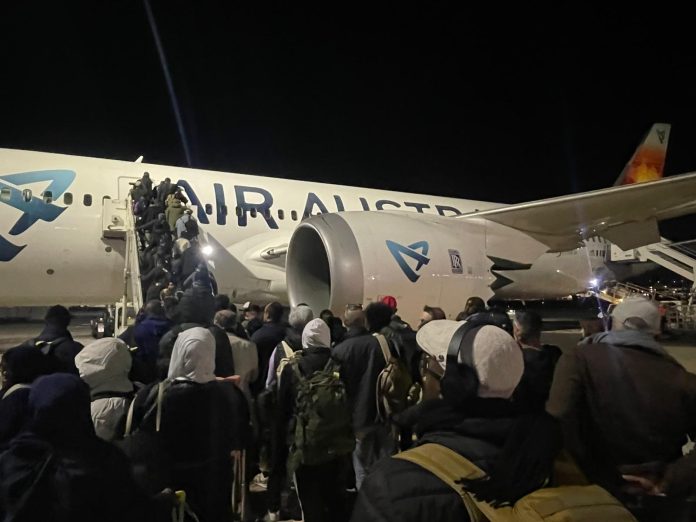 Air Austral, Mayotte
