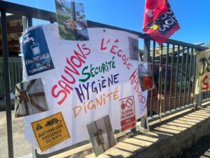 Hamouro, école, CGT Educ'action, manifestation, insalubrité, Mayotte