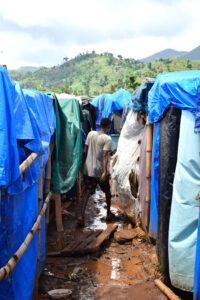 Mayotte, camp de Tsoundzou, Ebola, risque, 