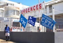 « Le CHM brille par son silence » : les brancardiers et ambulanciers en grève à Mayotte Mayotte, CHM, grève, brancardiers, ambulanciers,